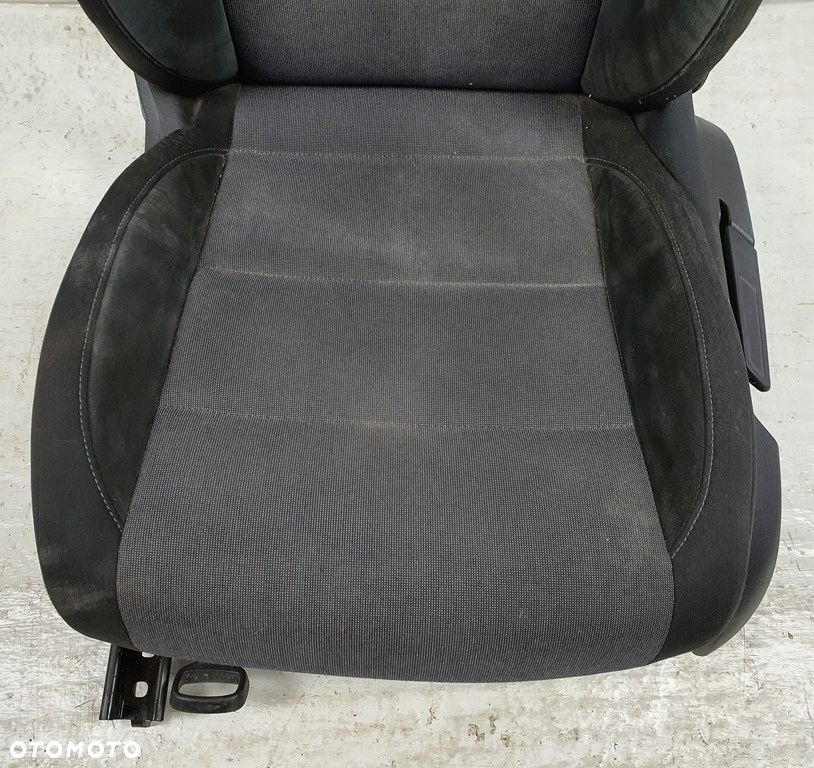 FOTEL LEWY PRZÓD KIEROWCY VW GOLF VI KOMBI EUROPA - 2