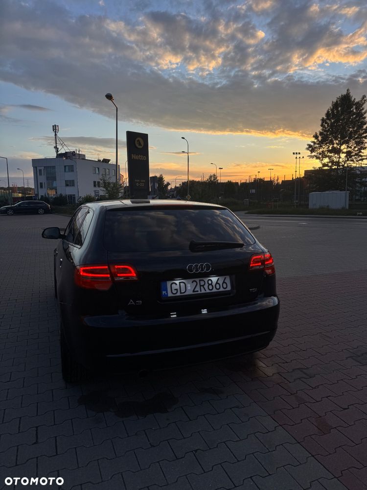 Audi A3 Sportback 2.0 TDI DPF Attraction - 9