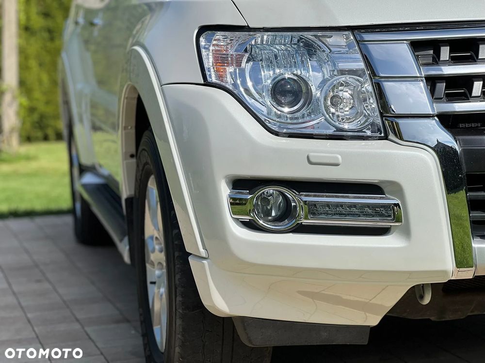 Mitsubishi Pajero - 9