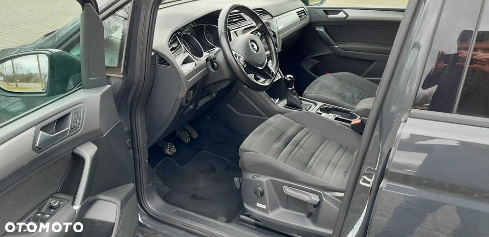 Volkswagen Touran - 7
