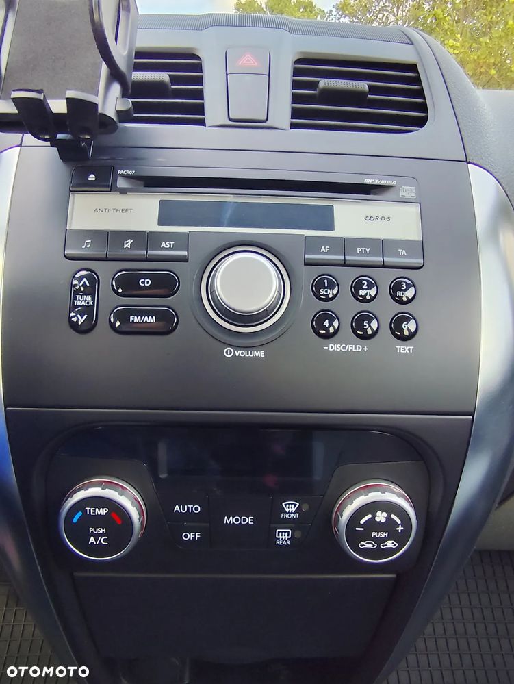 Suzuki SX4 2.0 DDiS Topline Edition 4WD - 12
