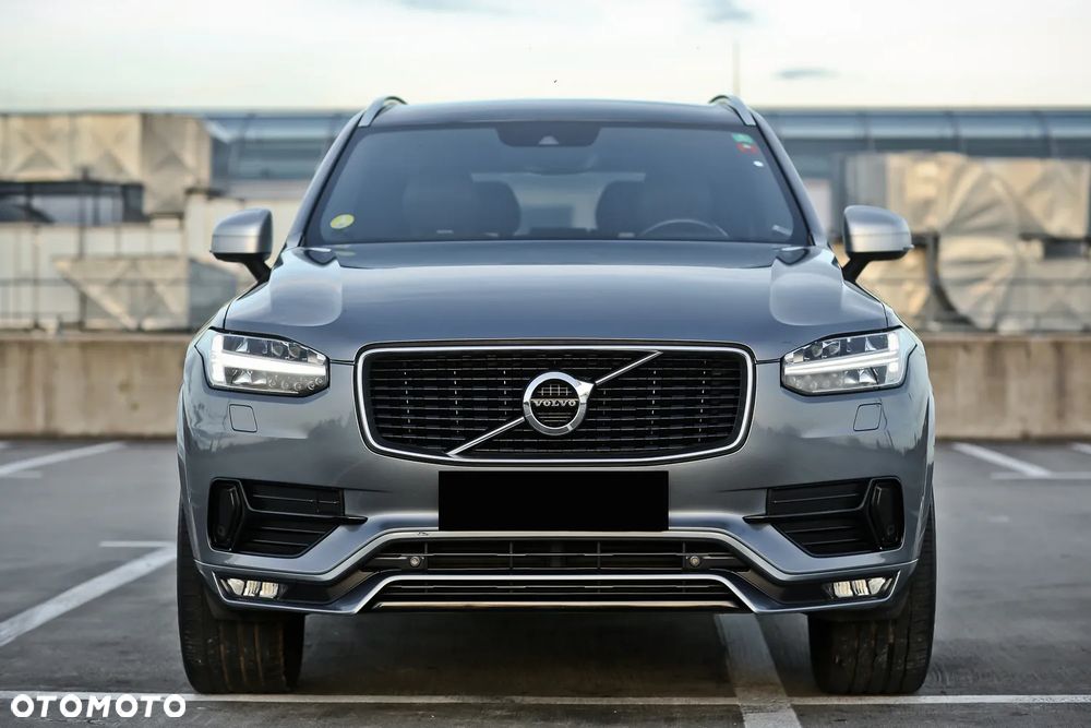 Volvo XC 90 D5 AWD R-Design 7os - 7