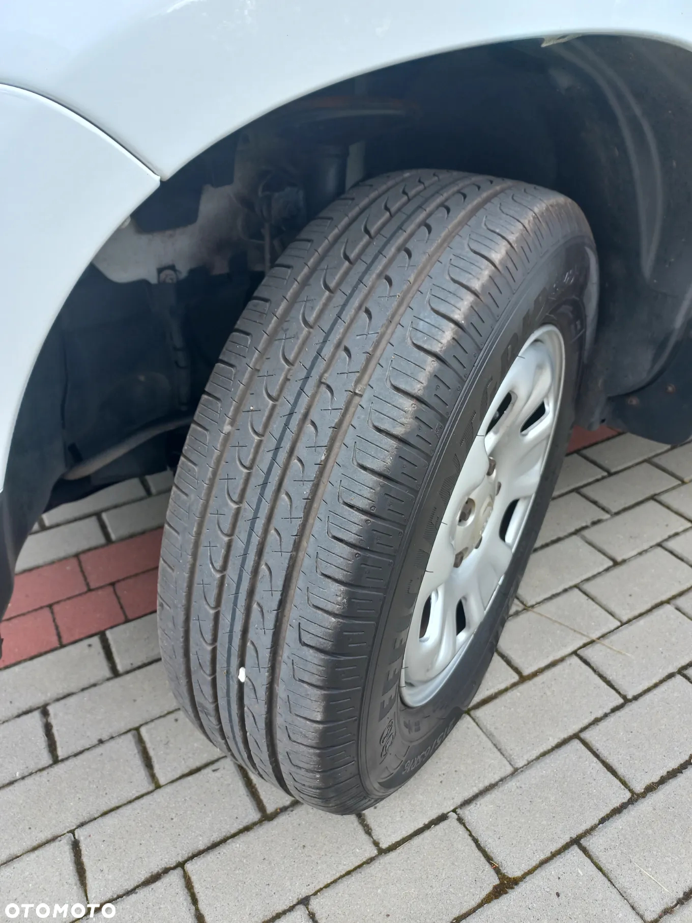 Dacia Duster 1.6 - 23