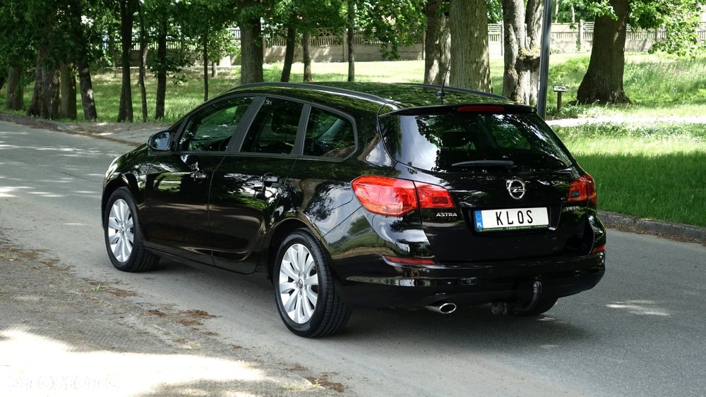 Opel Astra 1.6 Turbo - 30