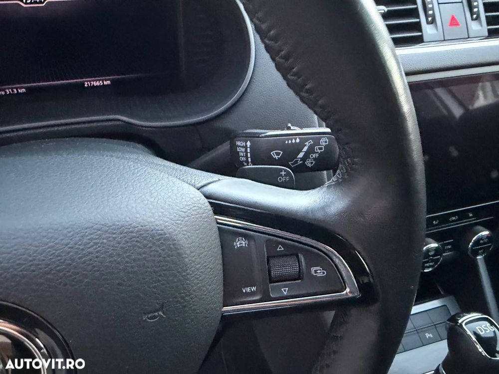 Skoda Octavia 2.0 TDI DSG Soleil - 34