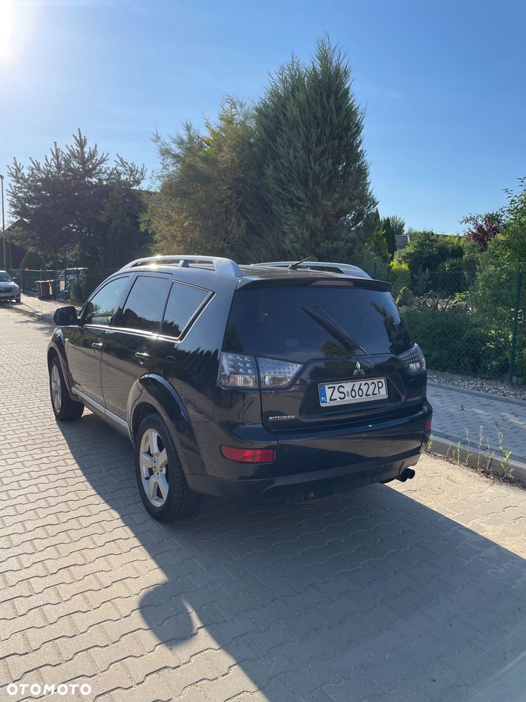 Mitsubishi Outlander 2.0 DID Instyle - 5