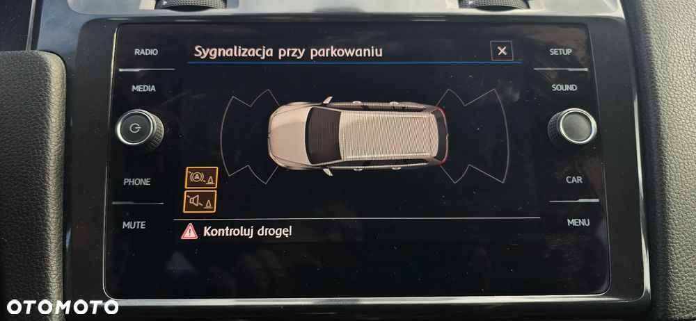 Volkswagen Golf 1.6 TDI BMT Highline - 40