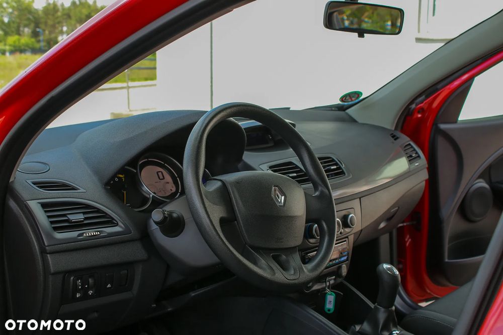 Renault Megane 1.6 16V 100 Expression - 29