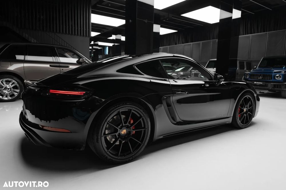 Porsche Cayman GTS 4.0 PDK - 10