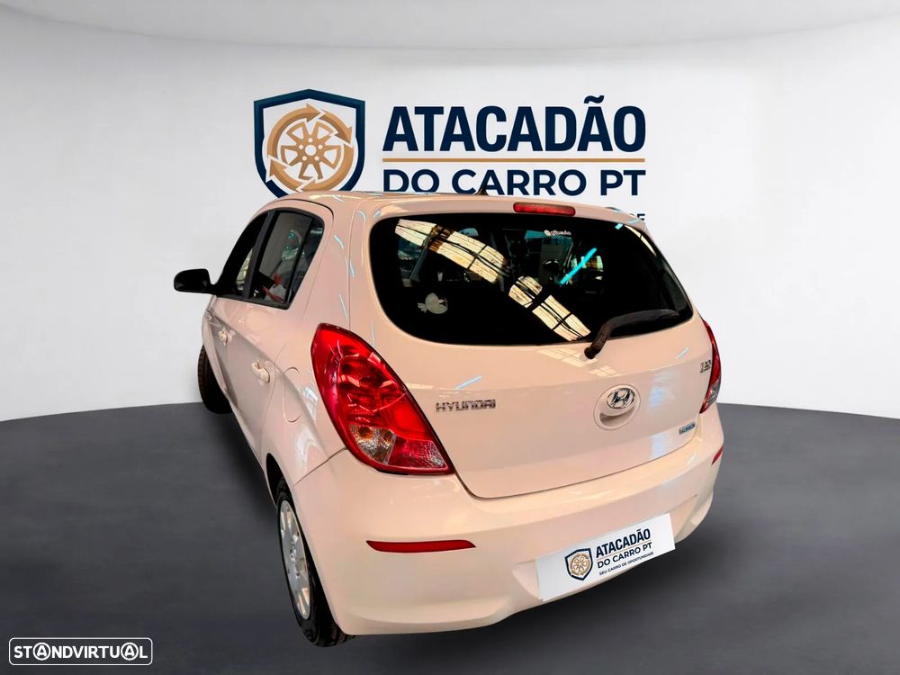 Hyundai i20 1.1 CRDi - 23