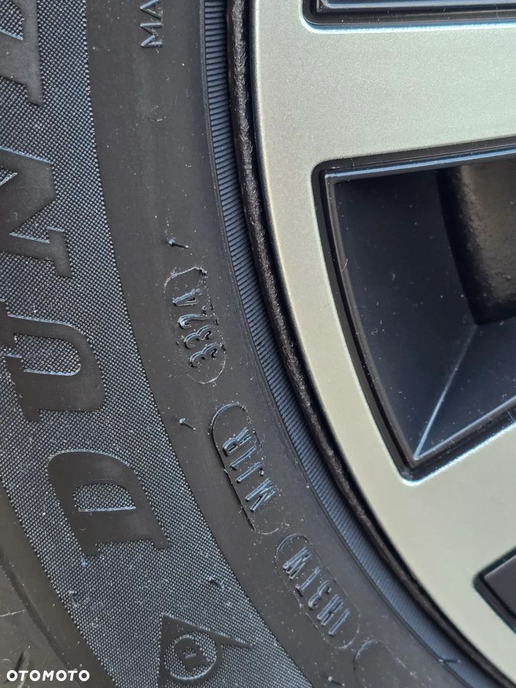 Suzuki Swift 1.2 - 25