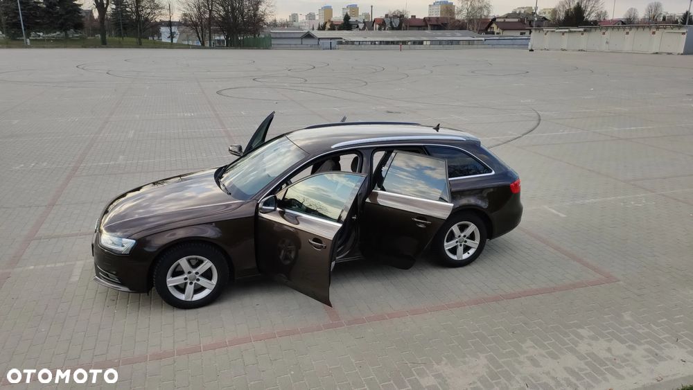 Audi A4 Avant 2.0 TDI DPF Ambition - 14