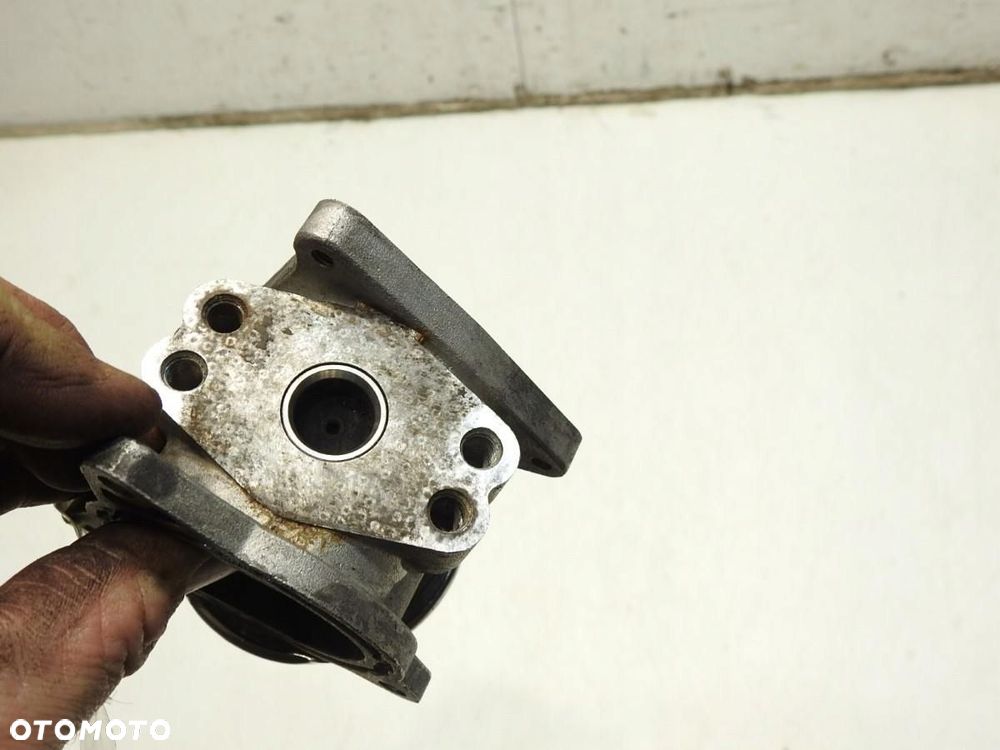 ZAWÓR EGR AUDI A4 B6 A6 VW PASSAT B6 1.9TDI - 5