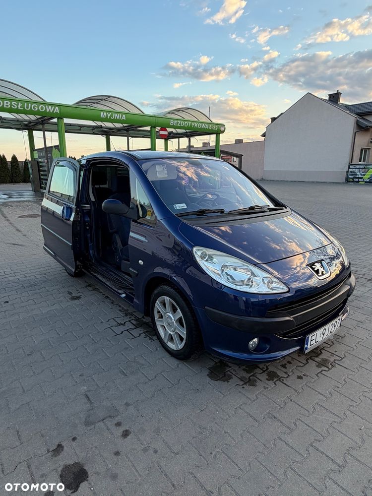 Peugeot 1007 - 2