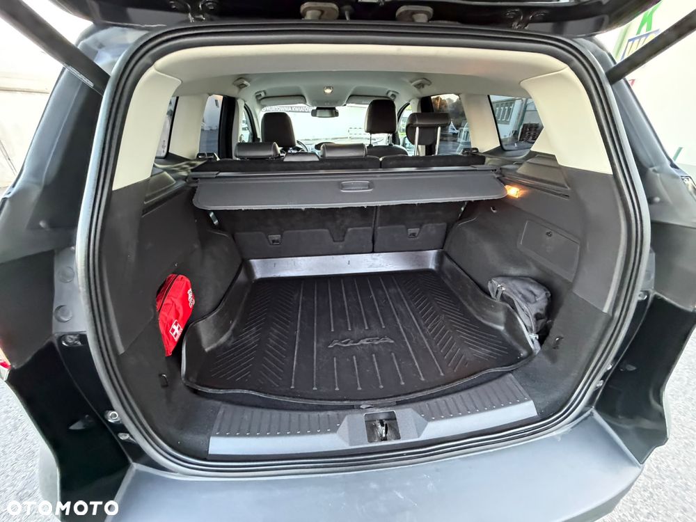 Ford Kuga 2.0 TDCi 4WD Trend - 38