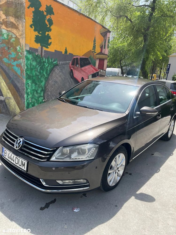 Volkswagen Passat 2.0 TDI BlueMotion Technology DSG Comfortline - 9