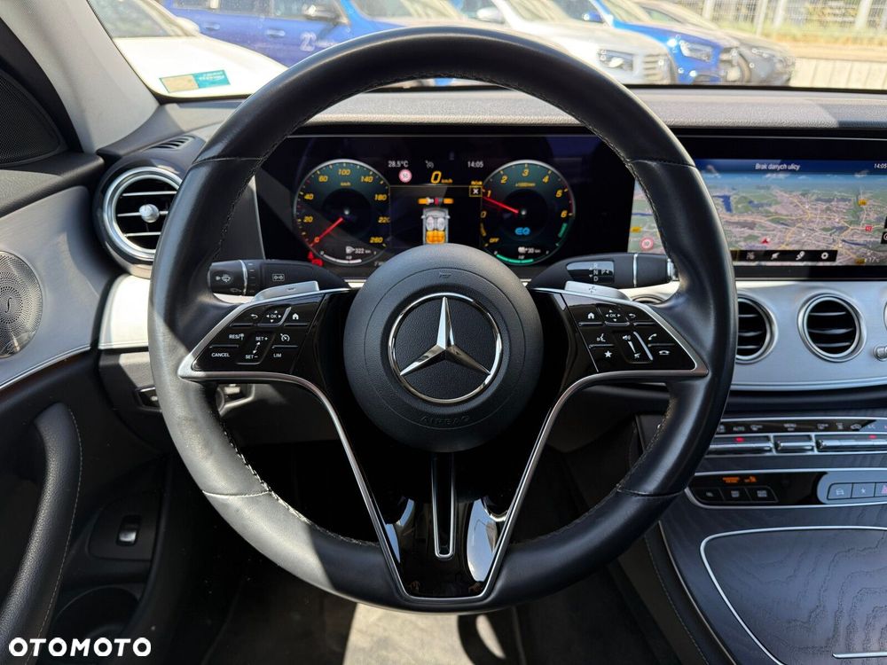 Mercedes-Benz Klasa E - 19