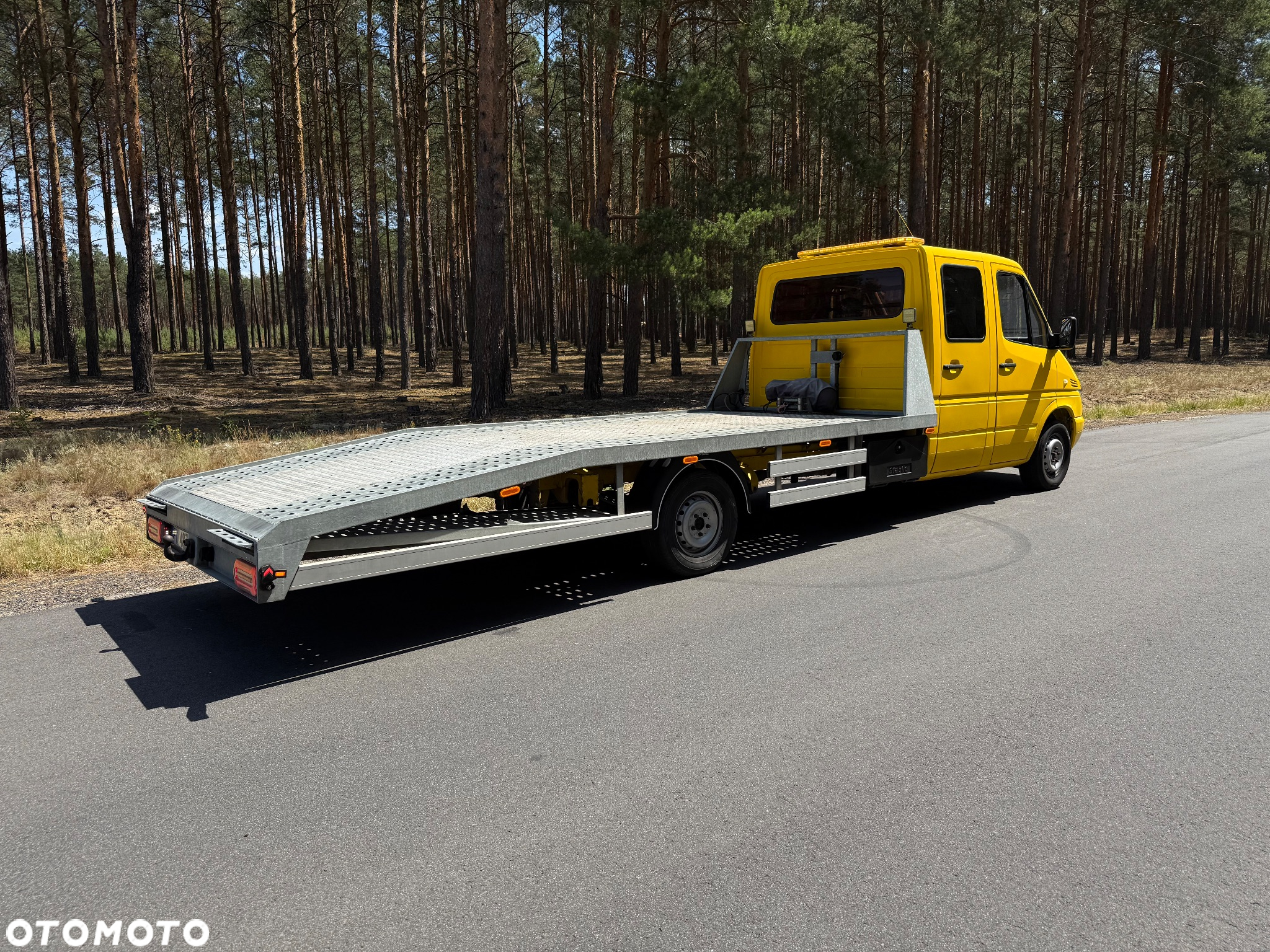 Mercedes-Benz Sprinter - 4