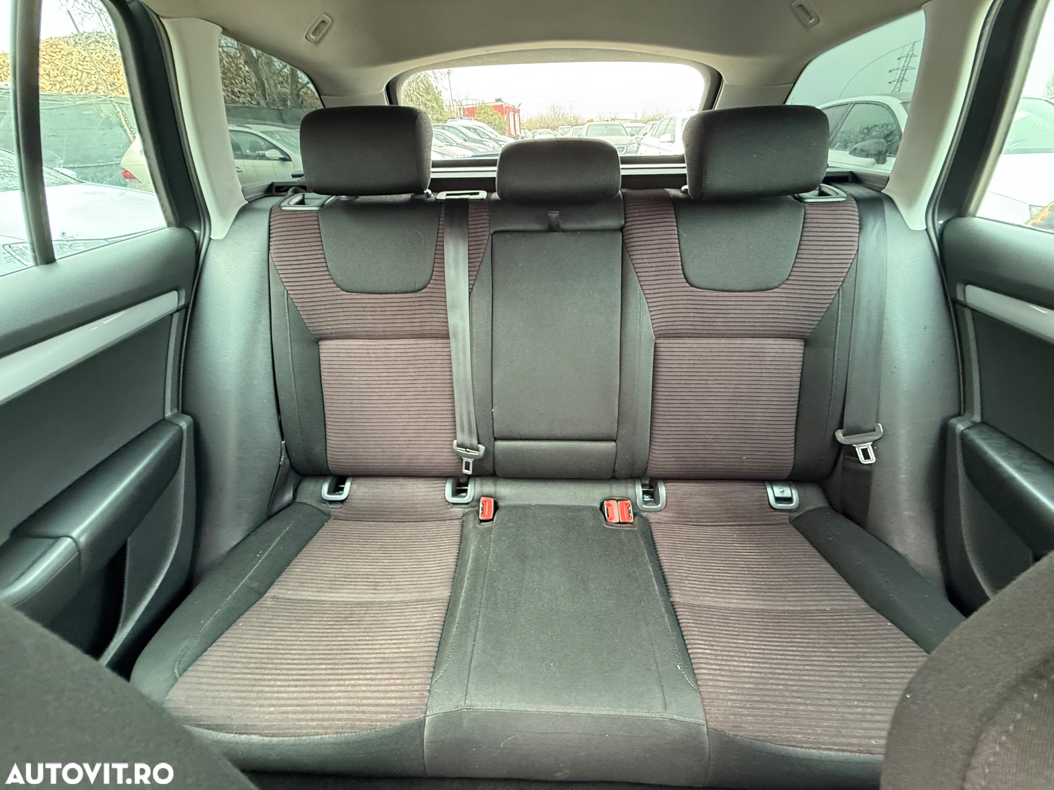 Skoda Octavia Combi Diesel 2.0 TDI DSG Style - 7