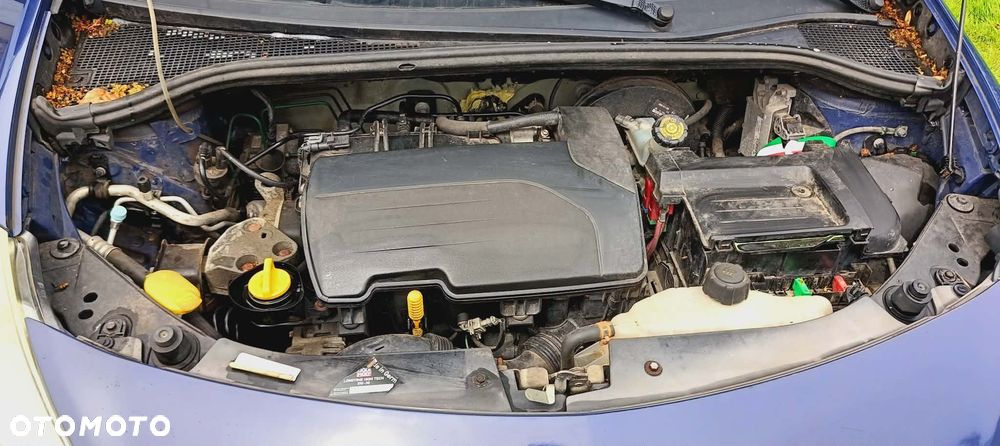 Renault Clio 1.2 16V Authentique - 9