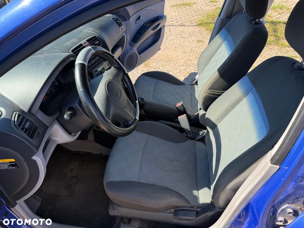 Kia Picanto 1.1 LX - 16