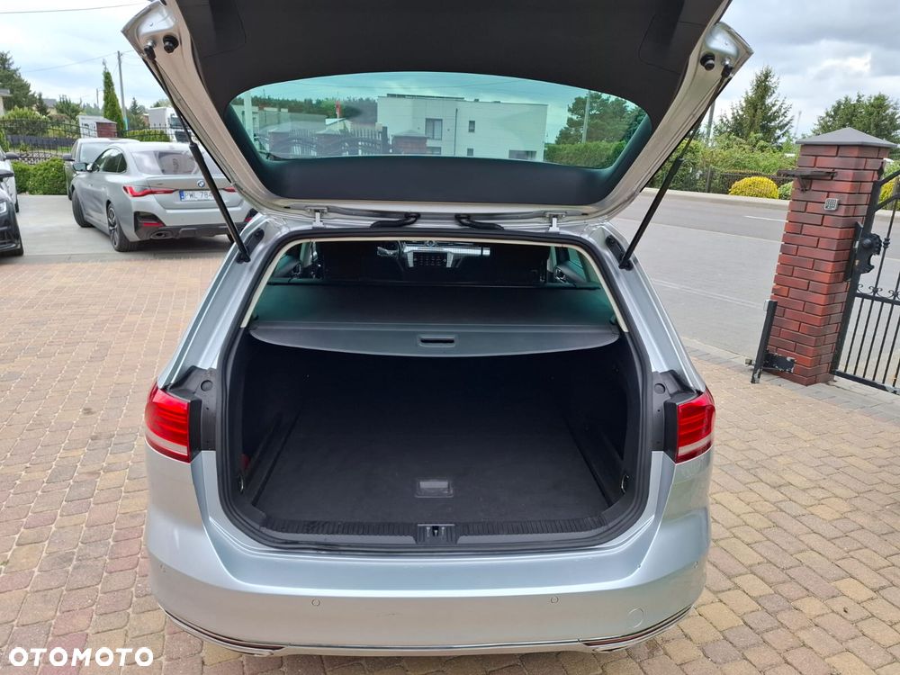 Volkswagen Passat 2.0 TDI SCR DSG Highline - 9