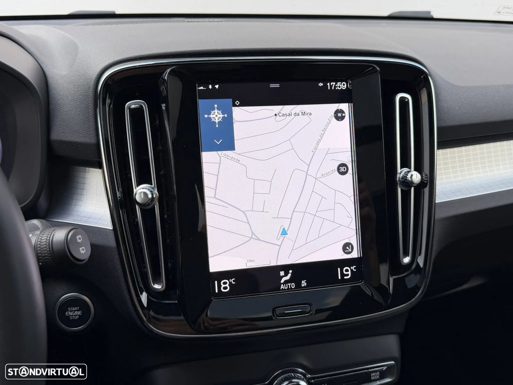 Volvo XC 40 2.0 B4 Momentum Plus - 10