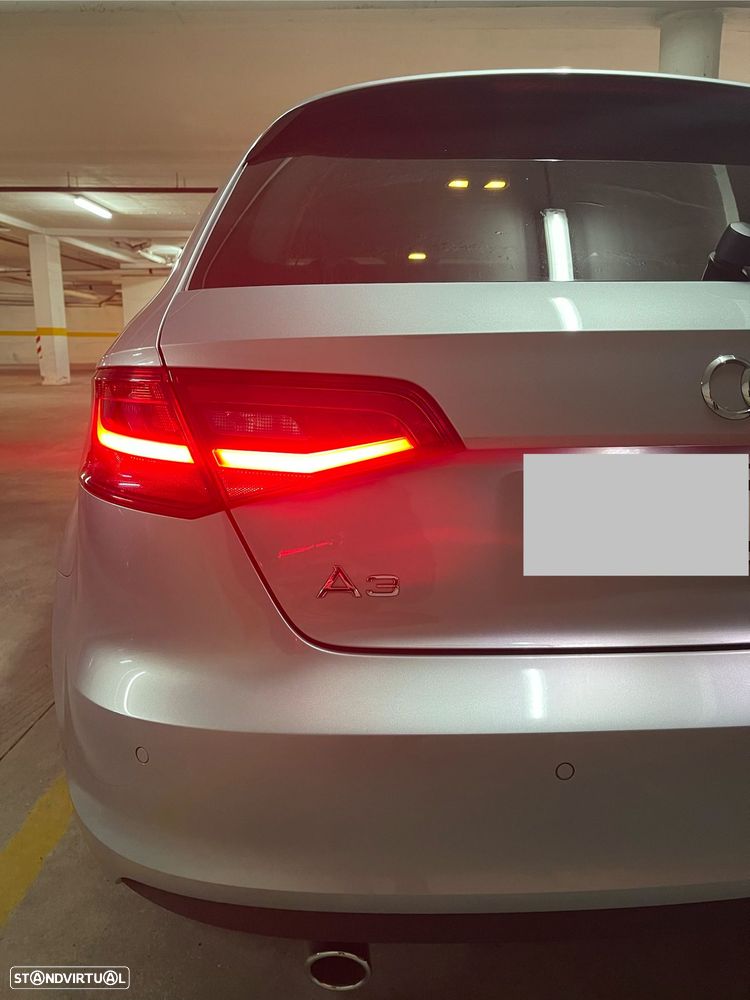 Audi A3 Sportback 1.6 TDI Advance Ultra - 5