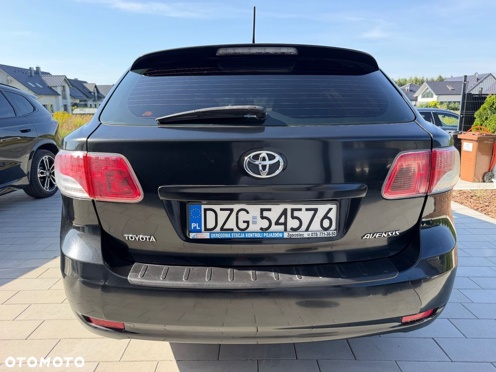 Toyota Avensis 2.0 D-4D Sol - 9