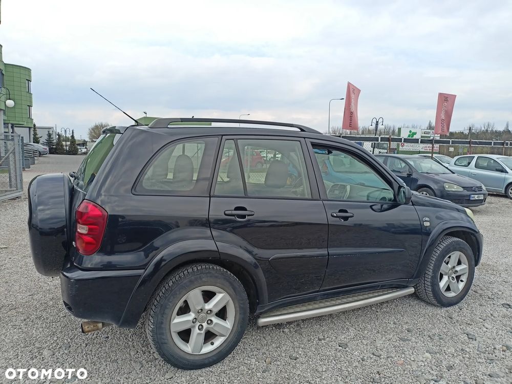 Toyota RAV4 - 4