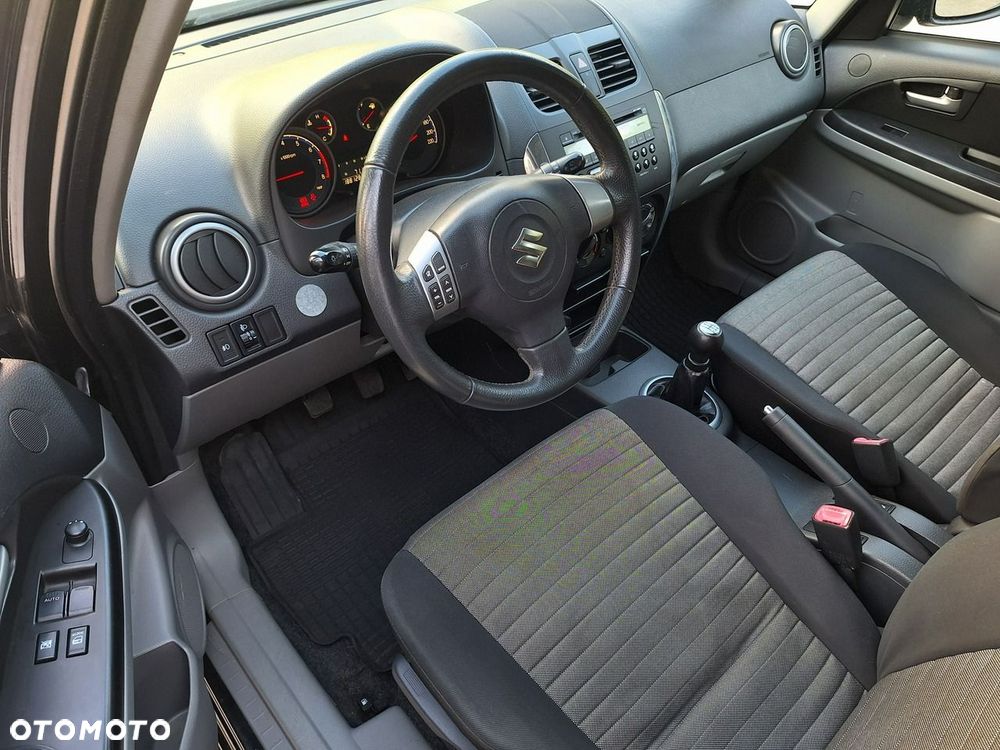 Suzuki SX4 - 10