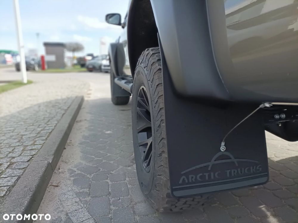 Toyota Hilux 2.8 D-4D mHEV Double Cab Invincible 4x4 - 28