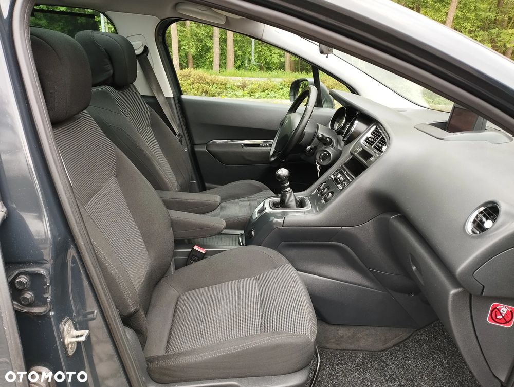Peugeot 5008 HDI FAP 150 Allure - 24