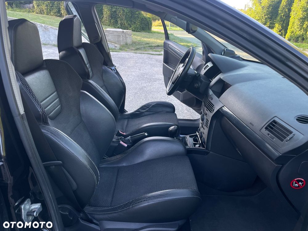 Opel Astra 2.0 Turbo Sport - 16