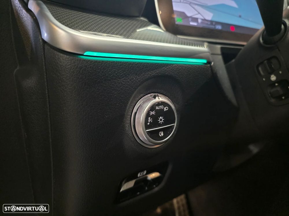 Mercedes-Benz C 300 e T 9G-TRONIC AMG Line - 28