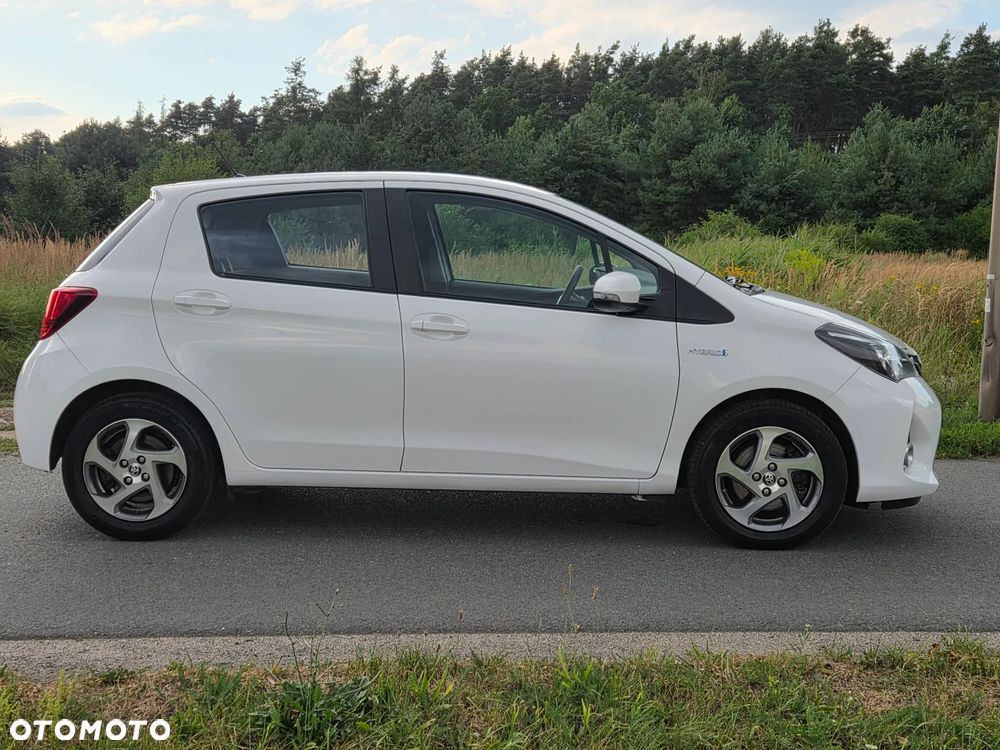 Toyota Yaris Hybrid 100 Dynamic EU6 - 5