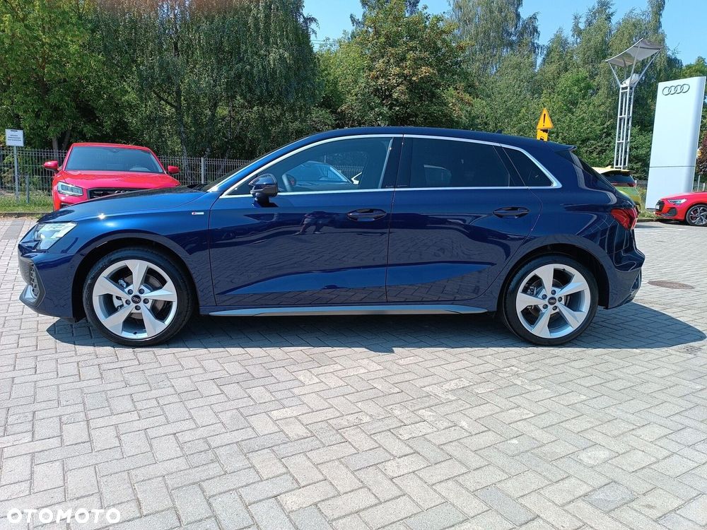 Audi A3 Sportback - 4