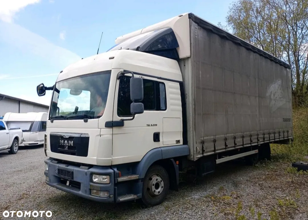 MAN TGL 8.220 - 2