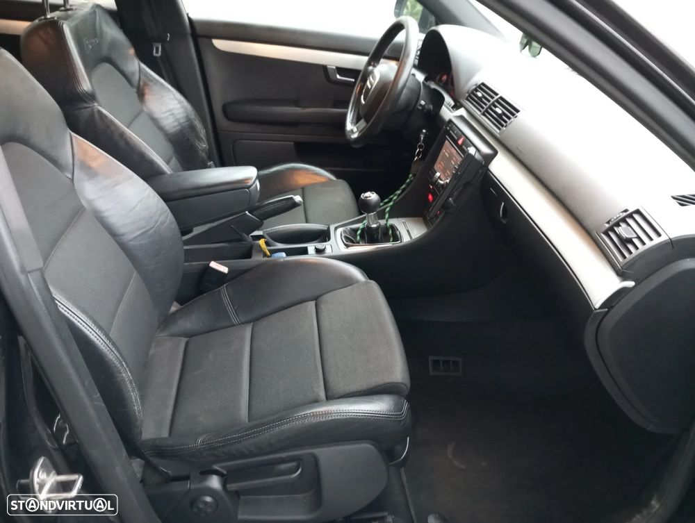 Audi A4 Avant 2.0 TDI S-line - 43