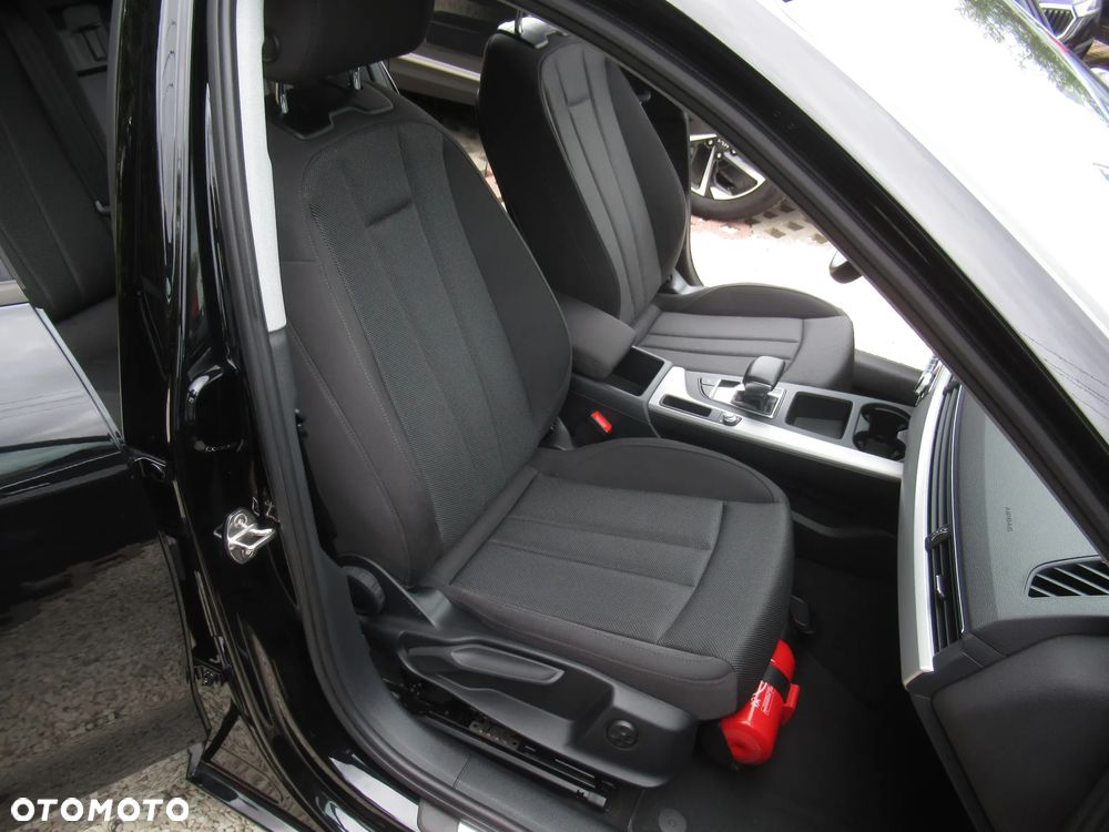 Audi A4 Limousine 35 TFSI S tronic - 10