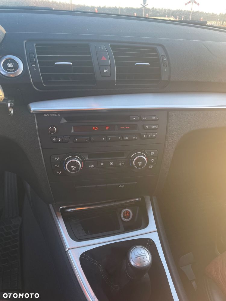 BMW Seria 1 118d DPF - 10