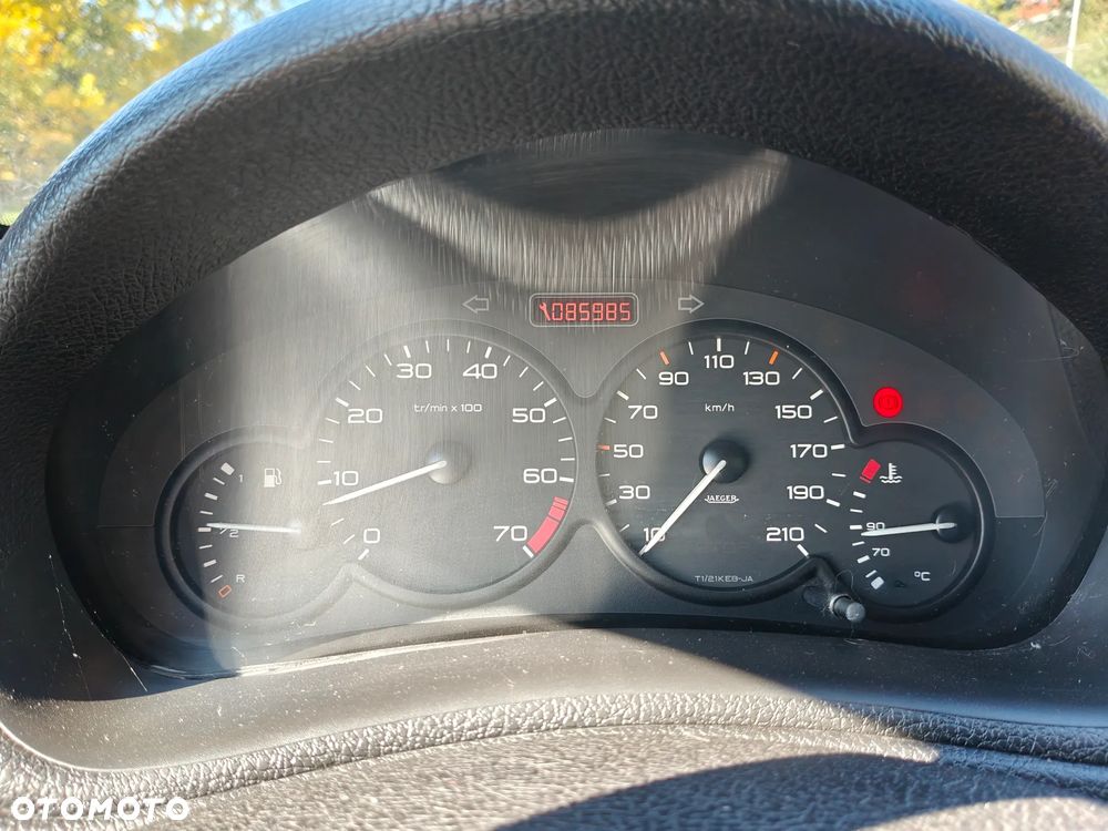 Peugeot 206 1.4 XR Presence - 29