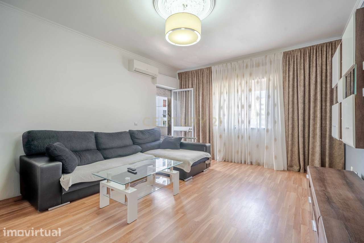 Apartamento T3 em Quarteira – Espaço, Conforto e Excelente Localização - Grande imagem: 3/27