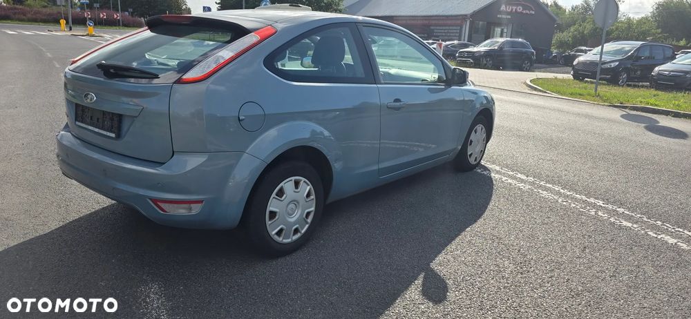 Ford Focus 1.6 16V Style - 14