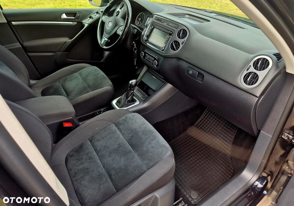 Volkswagen Tiguan 2.0 TDI DPF 4Motion BlueMotion Technology DSG Cup Sport & Style - 23