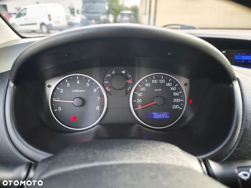 Hyundai i20 1.2 FIFA WM Edition - 30