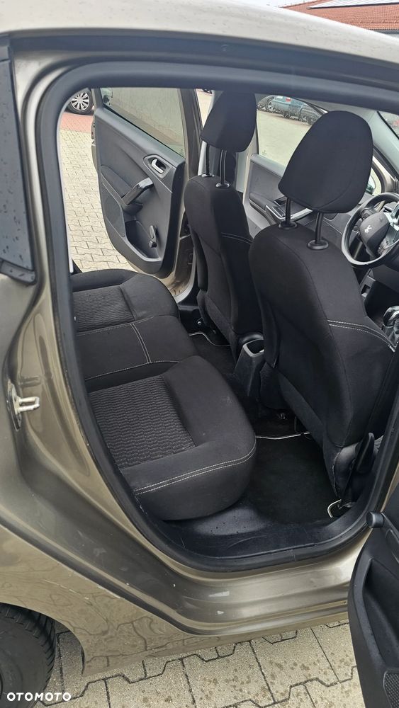 Peugeot 208 1.2 PureTech Active - 5