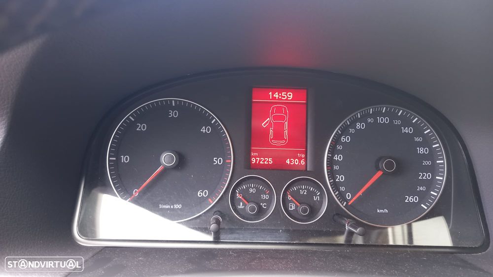 VW Touran 1.9 TDi Highline BlueM. 5L - 3