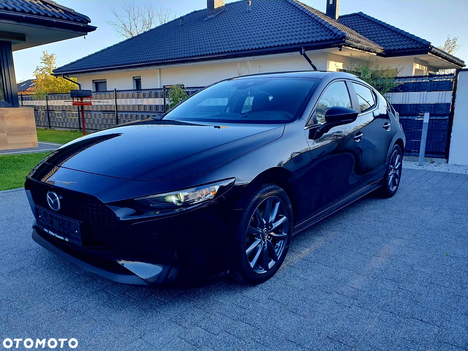 Mazda 3 e-SKYACTIV-G 2.0 M HYBRID - 12