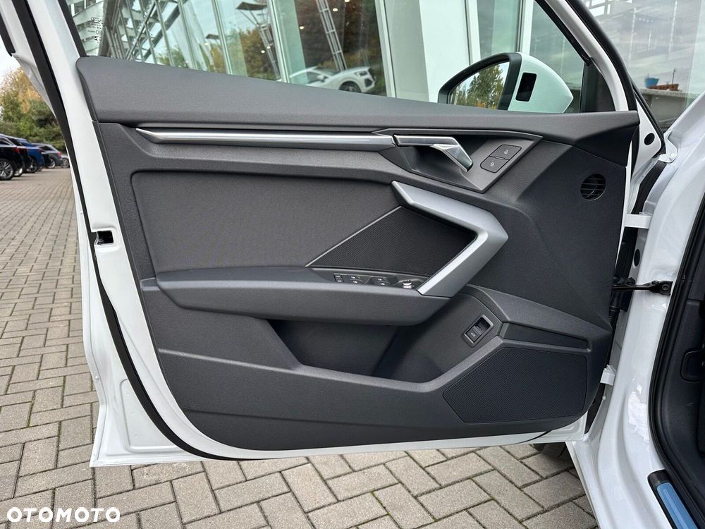 Audi A3 Sportback - 11